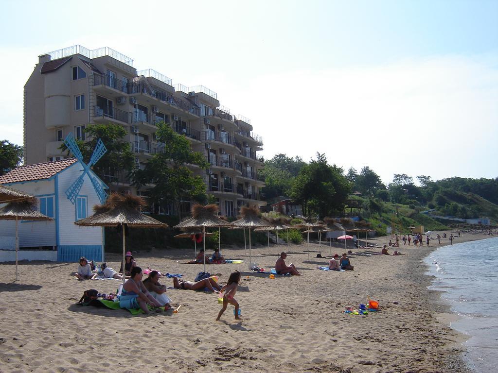 Villa Lazuren Bryag Chernomorets Exterior photo